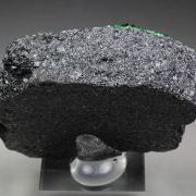 GARNET var. UVAROVITE