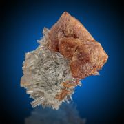 Scheelite  on Quartz