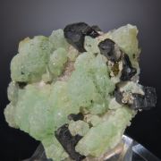 Babingtonite on Prehnite