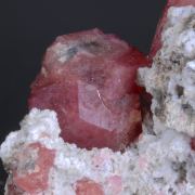 Grossular - Raspberry garnet