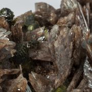 Axinite-(Mn) with Epidote