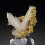 twinned CERUSSITE, gemmy MIMETITE