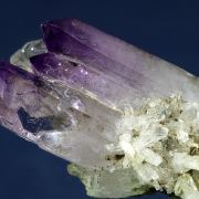 Quartz (v. Amethyst)