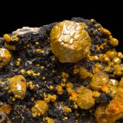 Mimetite var. Campylite