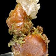 Wulfenite, cerussite