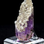 Analcime on Amethyst Oddity