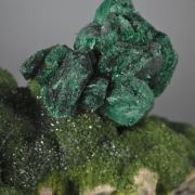 Malachite ps after Azurite on Duftite, Mimetite etc.