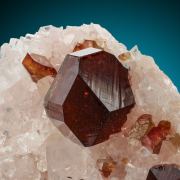 Uvite  on Magnesite