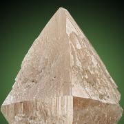 Powellite  on Scolecite
