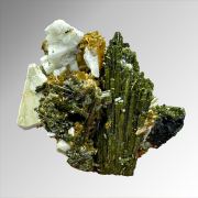 Epidote, stilbite POLAND
