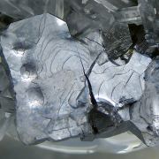 Galena - spinel law twin, quartz