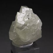 iso-oriented GARNET var. GROSSULAR
