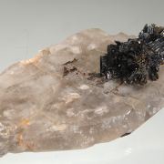 Goethite xls on twisted Quartz (Gwindel-like)