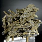 Native Sulphur on Stibnite and Stibiconite