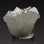 iso-oriented GARNET var. GROSSULAR