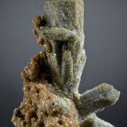 Quartz with Hedenbergite inclusions and Andradite