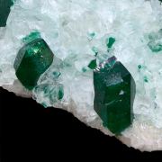 Dioptase, calcite 