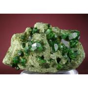 Garnet var. Demantoid