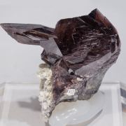 Axinite-(Fe)