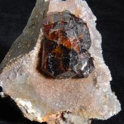 Sphalerite on Quartz with Calcite
