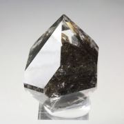 QUARTZ with bitumen inclusions