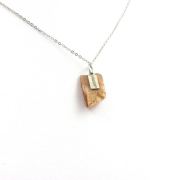 Raw Oregon Sunstone necklace. 9.60 ct.