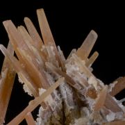 Quartz - red acicular form