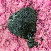 Kolwezite on Cobaltian Calcite