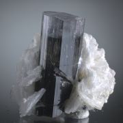 Elbaite with Cleavelandite - purple cap