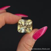 Aragonite (36.74 ct)