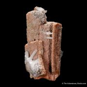 Rhodochrosite ps. Serandite, Natrolite