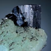 Babingtonite on Prehnite