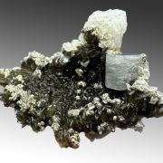 Fluorapatite, muscovite PANASQUEIRA