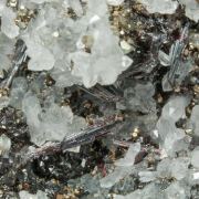 Hutchinsonite, Quartz, Pyrite