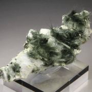 AMPHIBOLE GROUP var. BYSSOLITE, K FELDSPAR var. ADULARIA