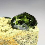 GARNET var. ANDRADITE var. DEMANTOID