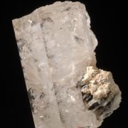 Beryl var Goshenite with Clevelandite, Schorl