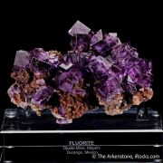 Fluorite (red fluorescence)