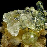 Opal var. hyalite CRAZY FLUORESCENCE