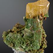 Wulfenite on Duftite