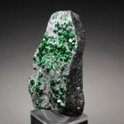 GARNET var. UVAROVITE