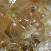 Opale / (variété - « Opal-AN ») / (variété - « Hyalite Opal ») / (« Blood Vessel Opal ») / Localité - San Luis Potosi, Mexique