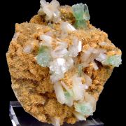Stilbite, apophyllite, heulandite