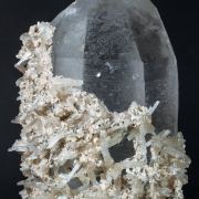 Fluorapatite with Quartz and Siderite