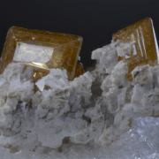 Wulfenite on Dolomite 