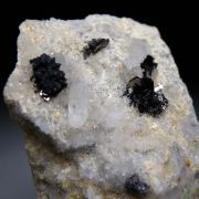 Covellite on Quartz