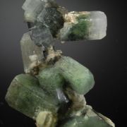 Apophyllite -partly included by Celedonite