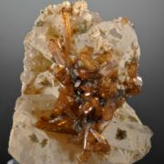 Eosphorite - elongated crystals with Zanazzite