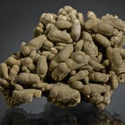 Mottramite covering Wulfenite