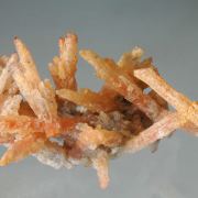 Quartz (red - acicular)